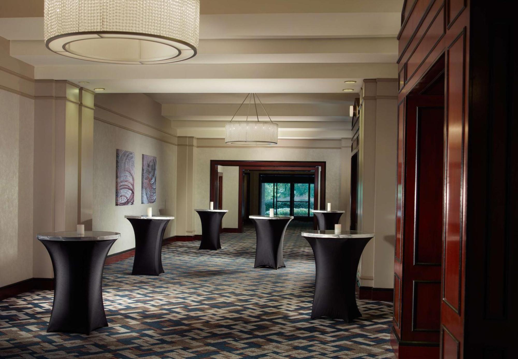 Hilton Atlanta Northeast Ξενοδοχείο Norcross Εξωτερικό φωτογραφία