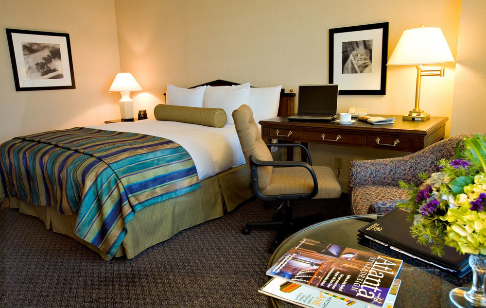 Hilton Atlanta Northeast Ξενοδοχείο Norcross Εξωτερικό φωτογραφία