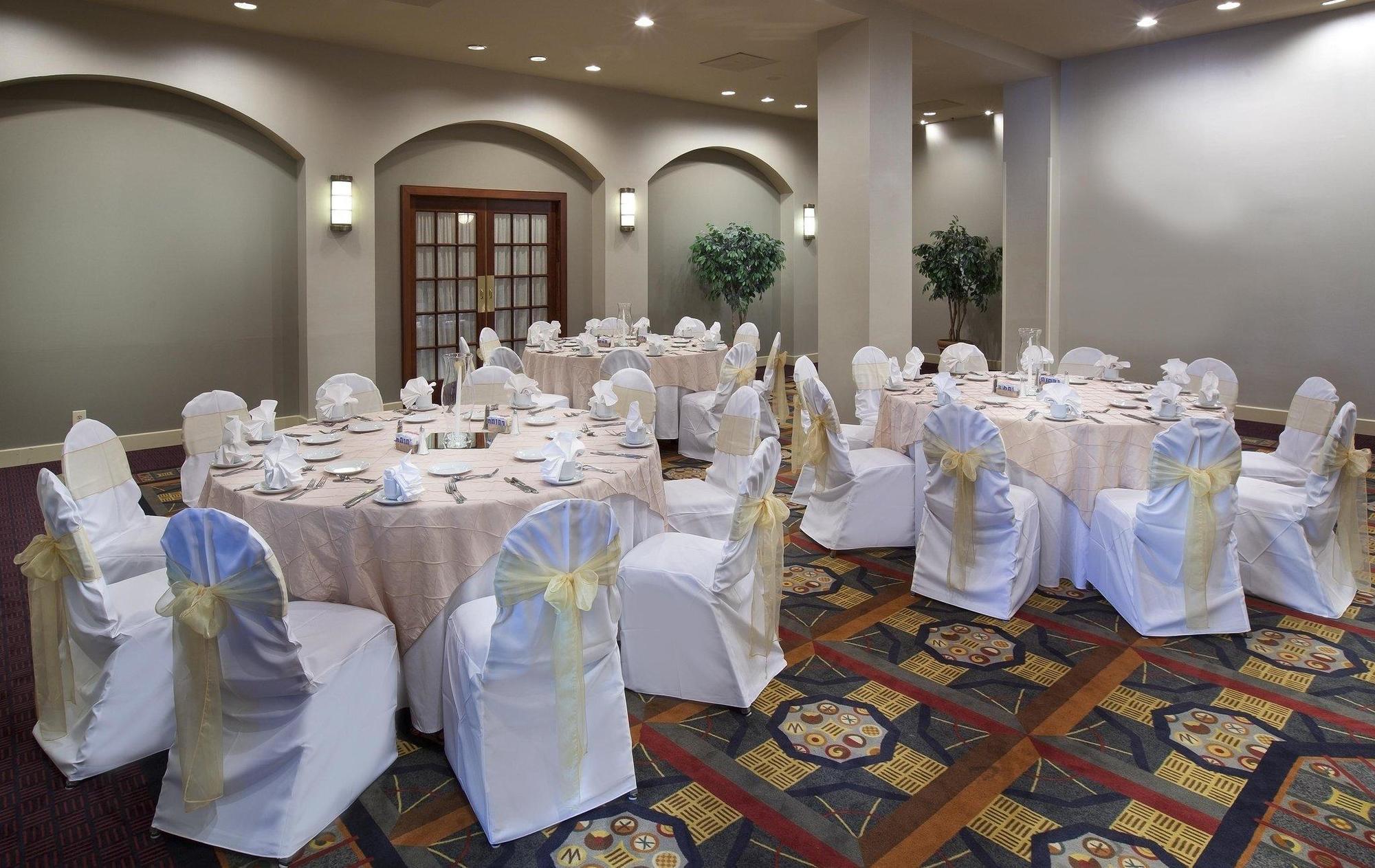 Hilton Atlanta Northeast Ξενοδοχείο Norcross Εξωτερικό φωτογραφία